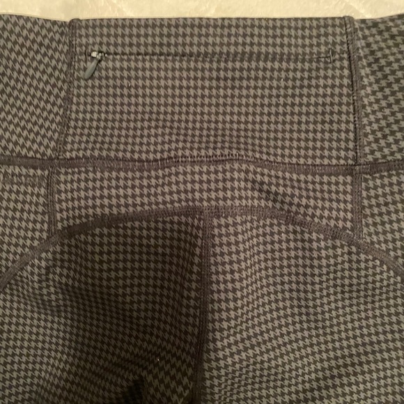 Sweaty Betty- Power 7/8 Workout Leggings - Picture 7 of 7